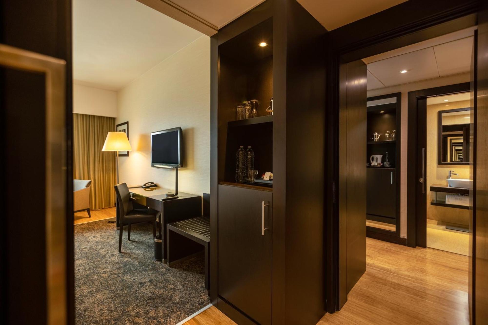 EPIC SANA Luanda Hotel Habitación foto