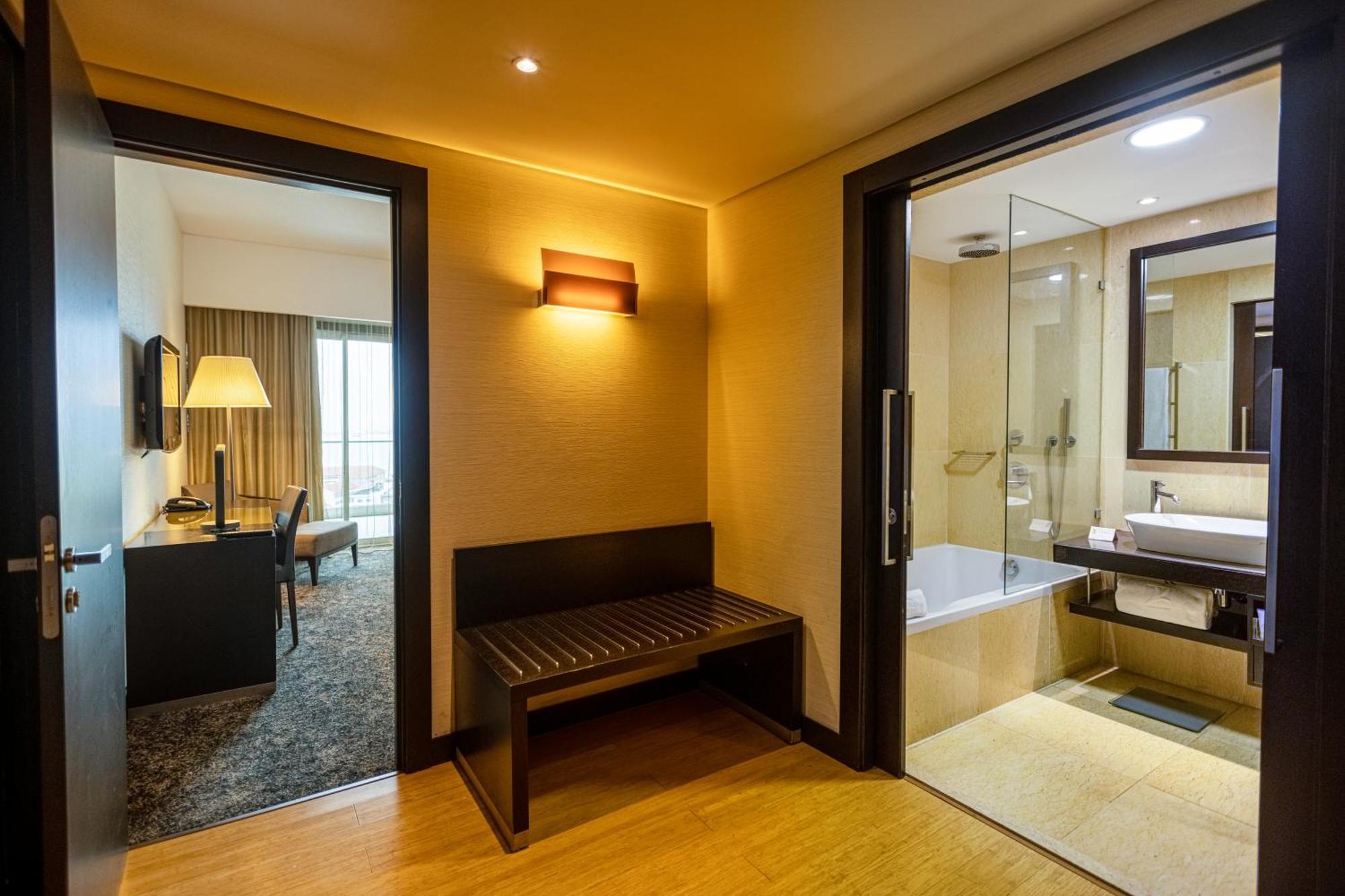 EPIC SANA Luanda Hotel Habitación foto