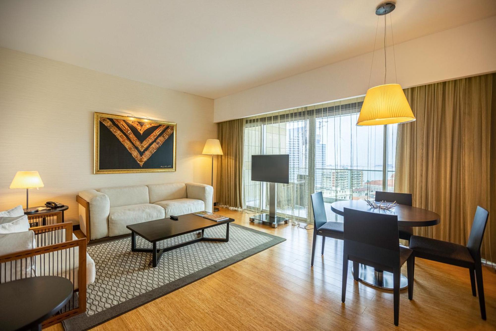 EPIC SANA Luanda Hotel Habitación foto