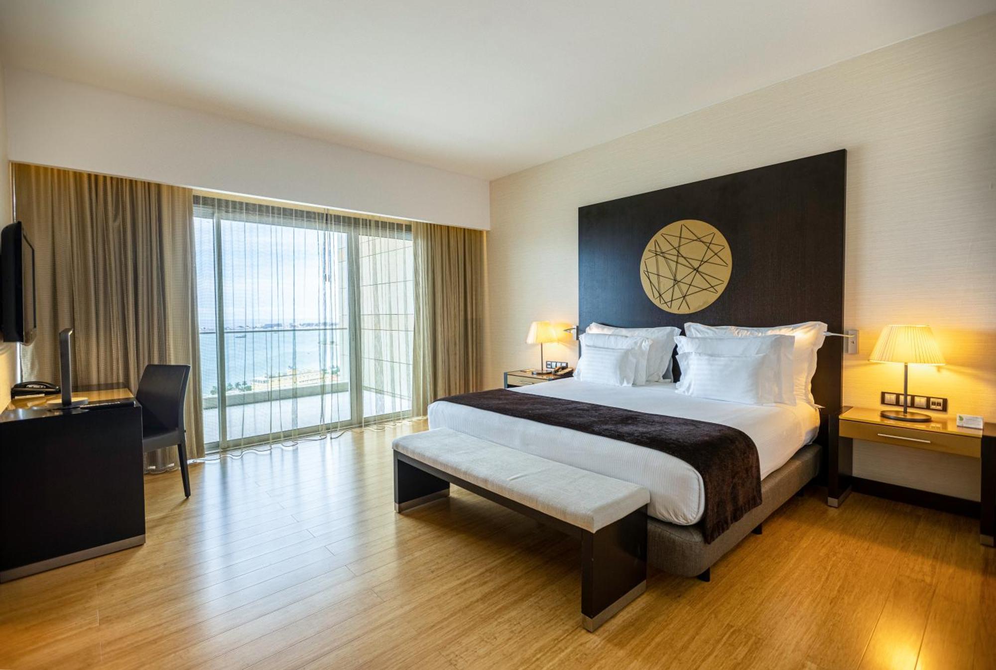 EPIC SANA Luanda Hotel Habitación foto